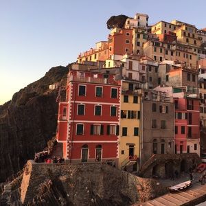 Meet your Posher, Adam